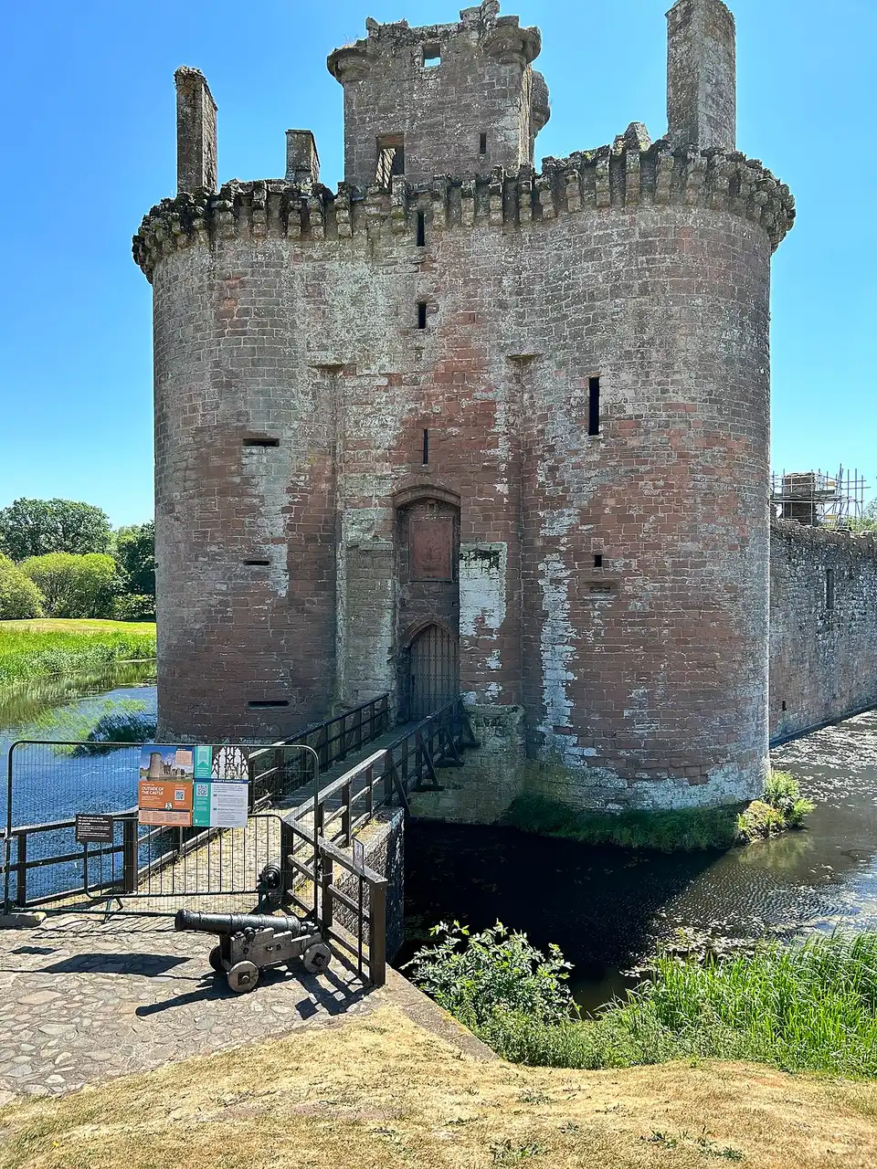 Dumfries & Galloway — Caerlaverock Castle, front