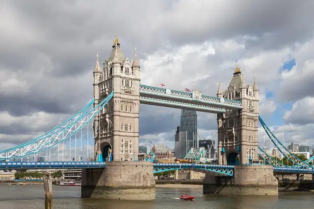 London — Puente de la Torre, Londres, Inglaterra, 2014-08-11, DD 092