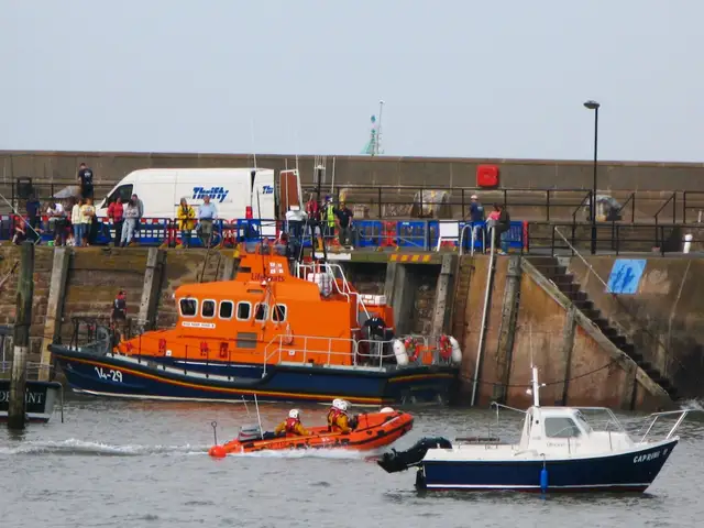 Somerset coast — Minehead Harbour with lifeboats 14-29 and D712